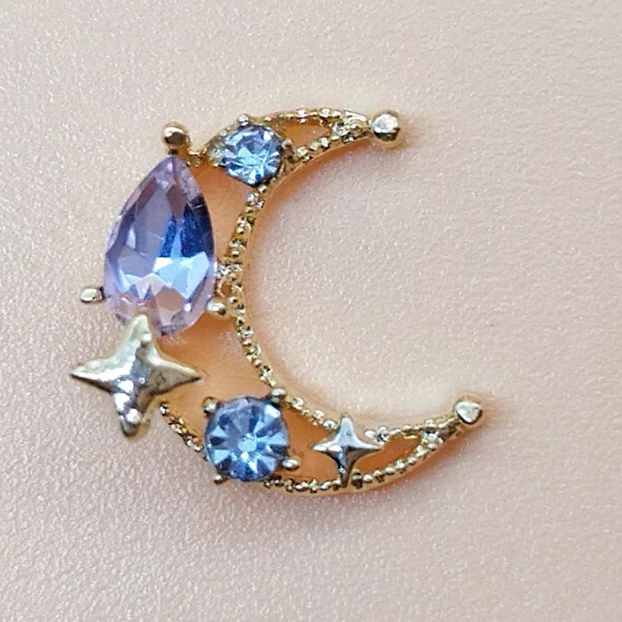 No.168-Moon charms-1 pc