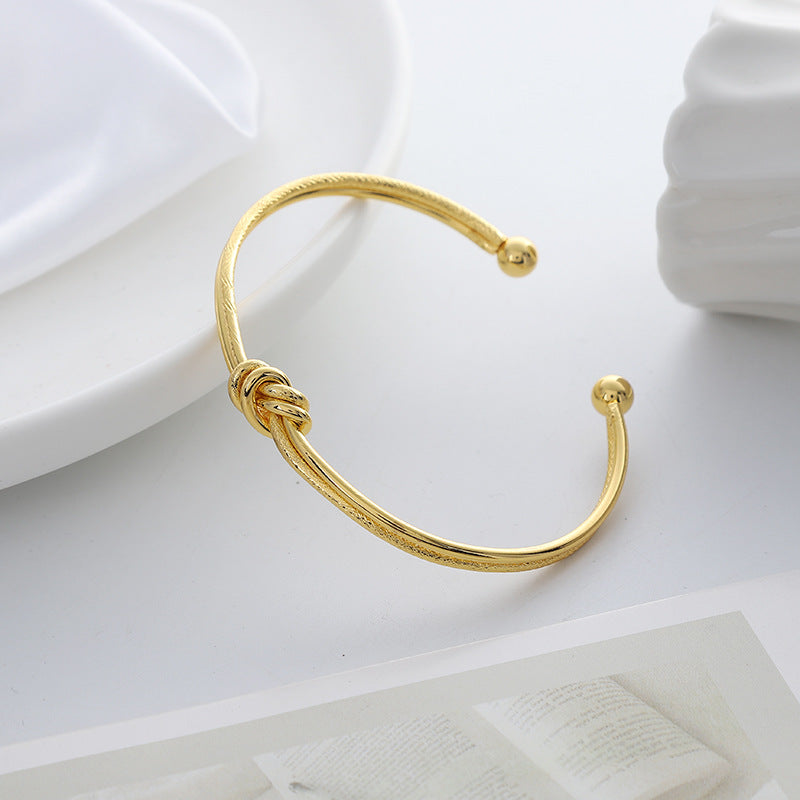 No.76【Knot Bangle】